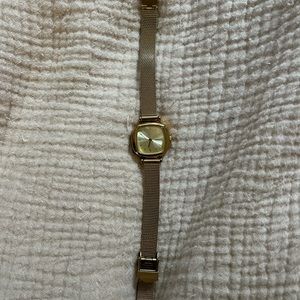 Komono Moneypenny Royale Gold watch